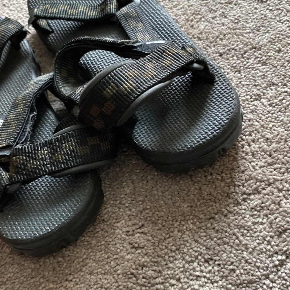 Teva Original Universal Strap Sandals Black SIZE 11 Outdoor Sport Comfort